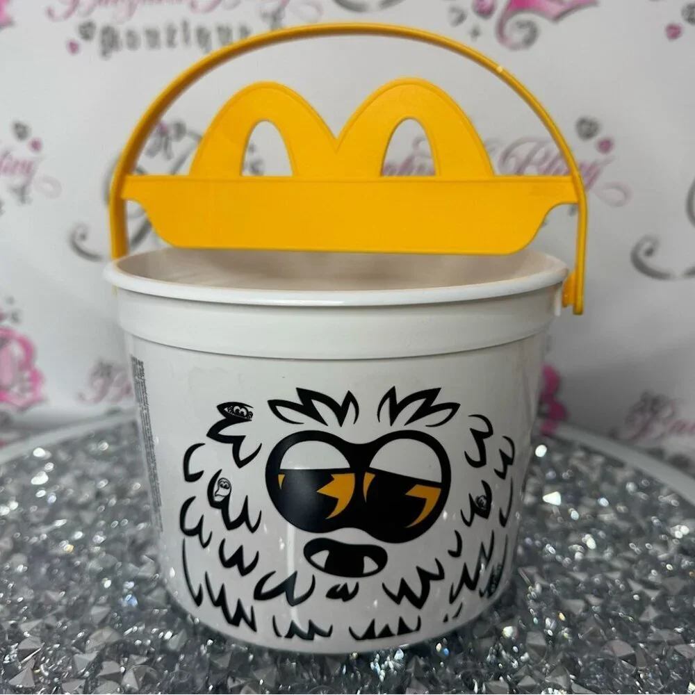 Boo bucket mcdonald's monster classic M handle yellow white black Halloween 🎃